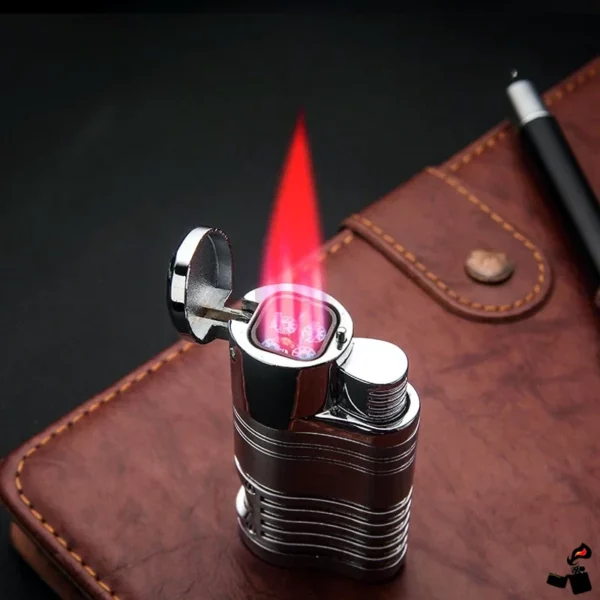 Briquet COHIBA Flamme 4 Jets et Coupe-Cigare Allumé