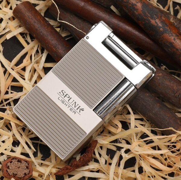 briquet flamme oblique pour cigarette