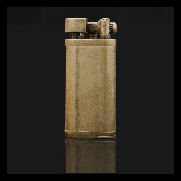 briquet vintage flamme inclinée