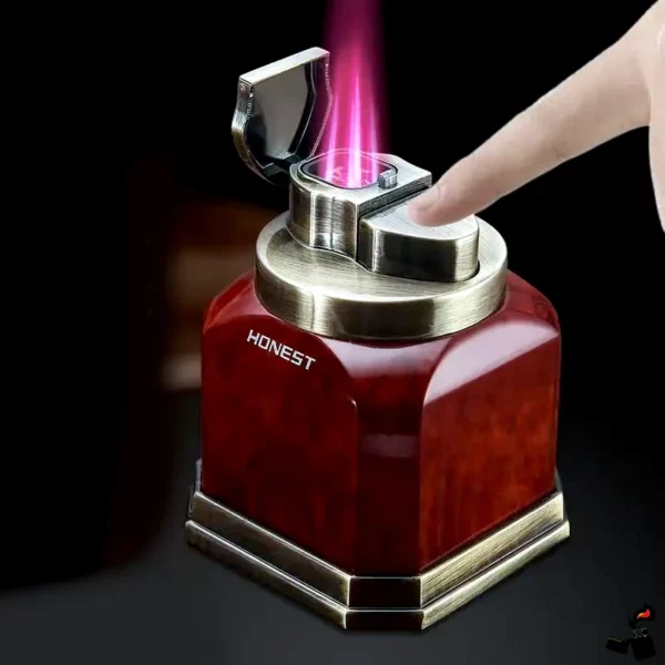 HONEST Briquet de Table à Gaz – 4 Flammes Rouges Puissantes, Coupe‑Vent, Allumage Pression – Cadeau Business Haut de Gamme Flamme