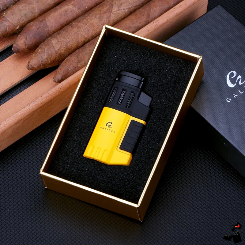 Premium Cigare – Briquet QuadraFlame 4 Jets - Coupe-Cigare, Porte-Cigare, Punch Intégré 6 Briquet Cigare GALINER LC-150 – 4 Flammes Bleues Coupe-Vent avec Poinçon Intégré | Accessoire Premium pour Amateur de Cigare Jaune Bo'ite