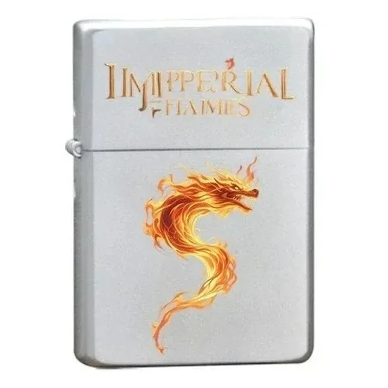 Briquet à essence argenté avec logo imprimé en couleur